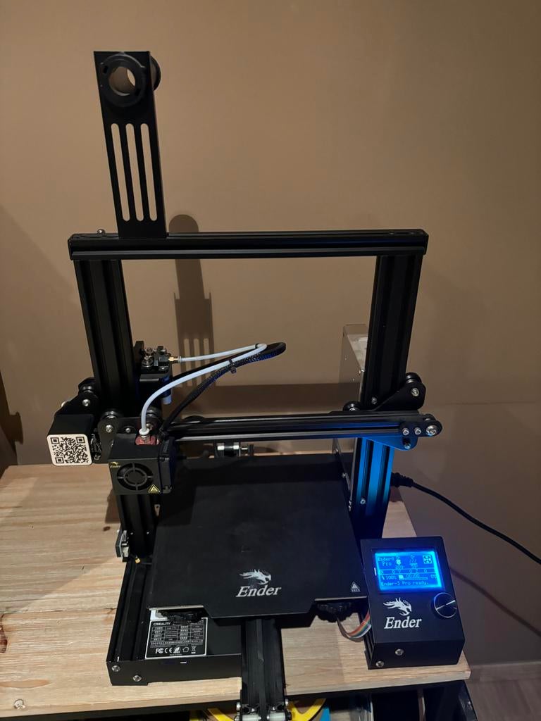Creality Ender 3 Pro 3D-printer, Ophalen of Verzenden, Zo goed als nieuw, Filament