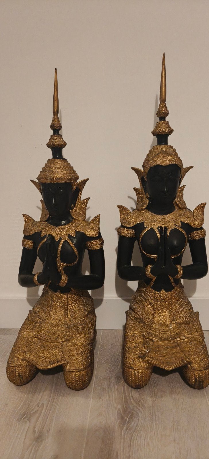 Poortwachters set van 2 Thaise beelden - Zwart en Goud, Handgemaakt, Overige materialen, Beeld, Klassiek