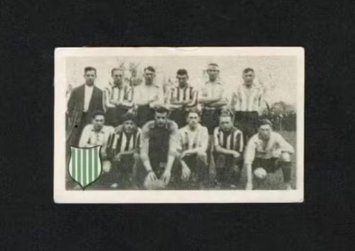 Voetbalplaatje DCL Rotterdam 1930/1931 (321)., Ophalen of Verzenden, Zo goed als nieuw