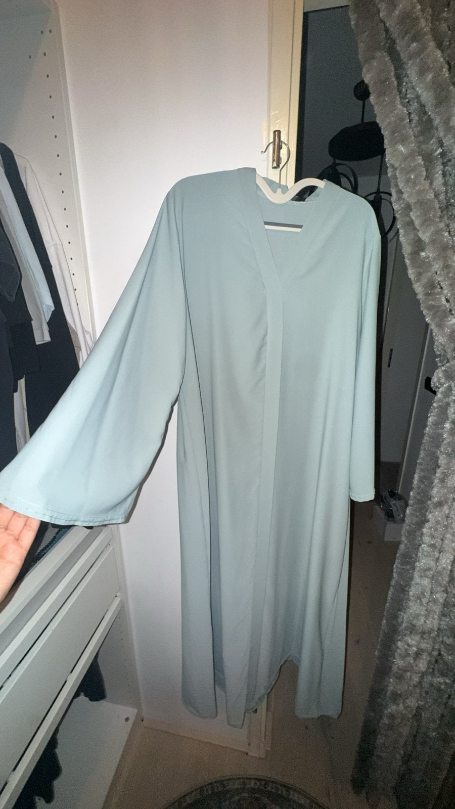 Mooie blauwe abaya, Ophalen of Verzenden, Zo goed als nieuw, Blauw, Onder de knie
