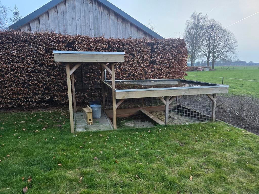 Dierenverblijf/ speelhuisje, Dieren en Toebehoren, Pluimvee | Toebehoren, Ophalen, Zo goed als nieuw, Kippenhok of Kippenren