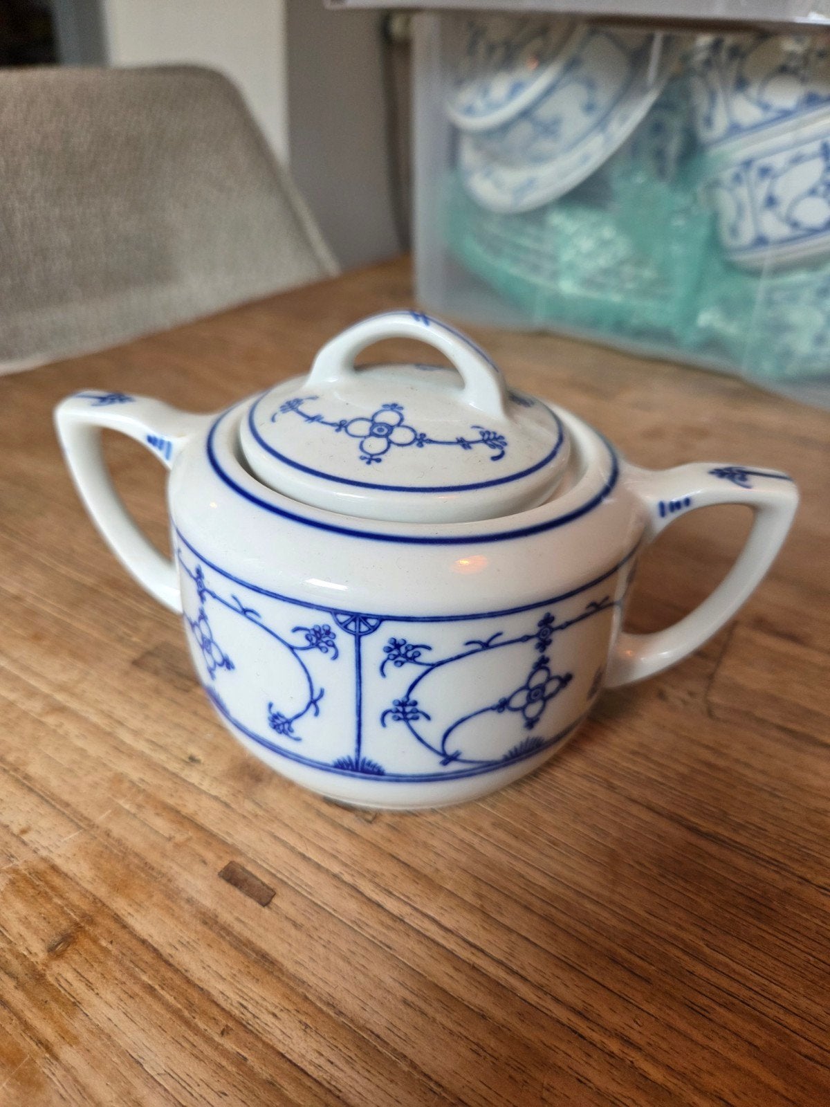 Blauw Saks suikerpot., Ophalen