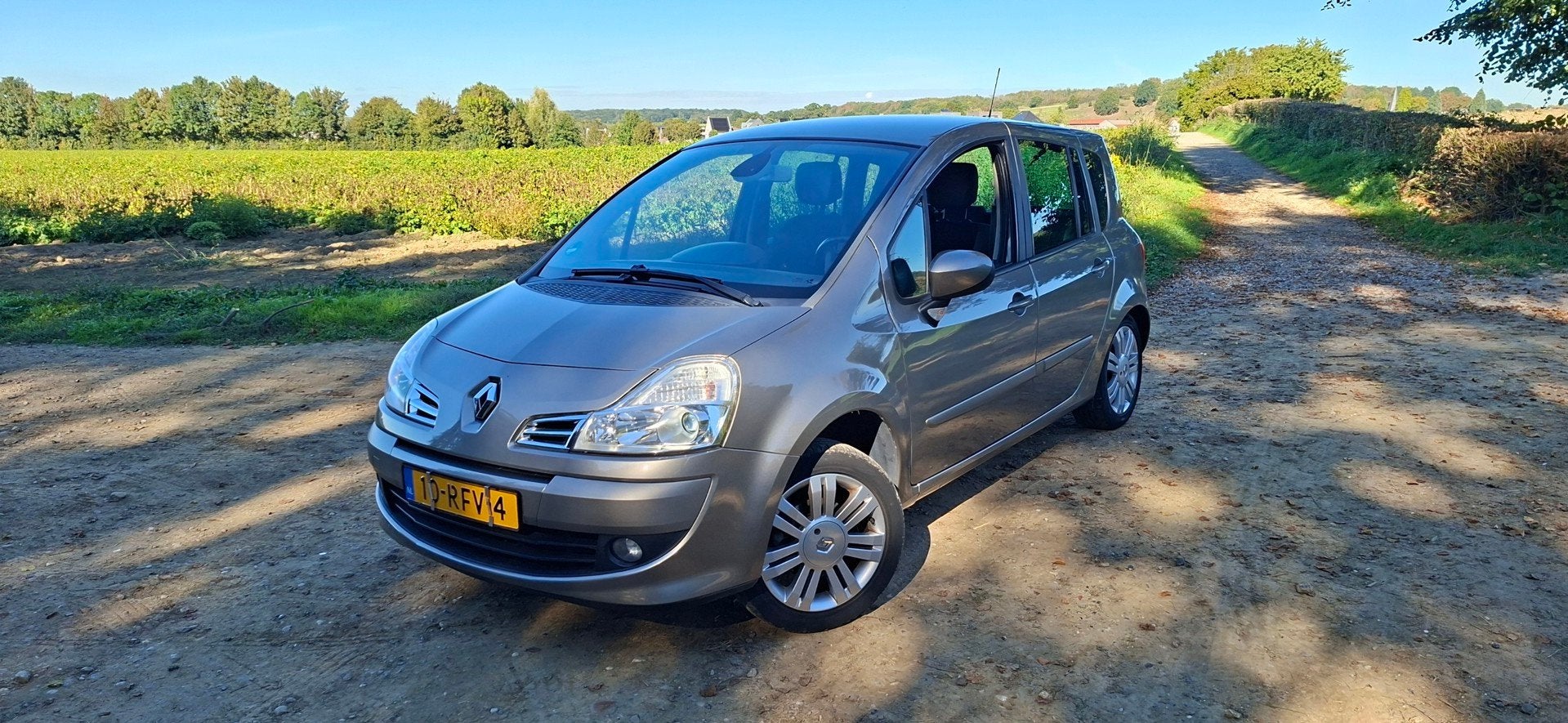 Renault Grand Modus 1.2 TCE Exception, volledig onderhouden, Stof, Gebruikt, Zwart, 4 cilinders