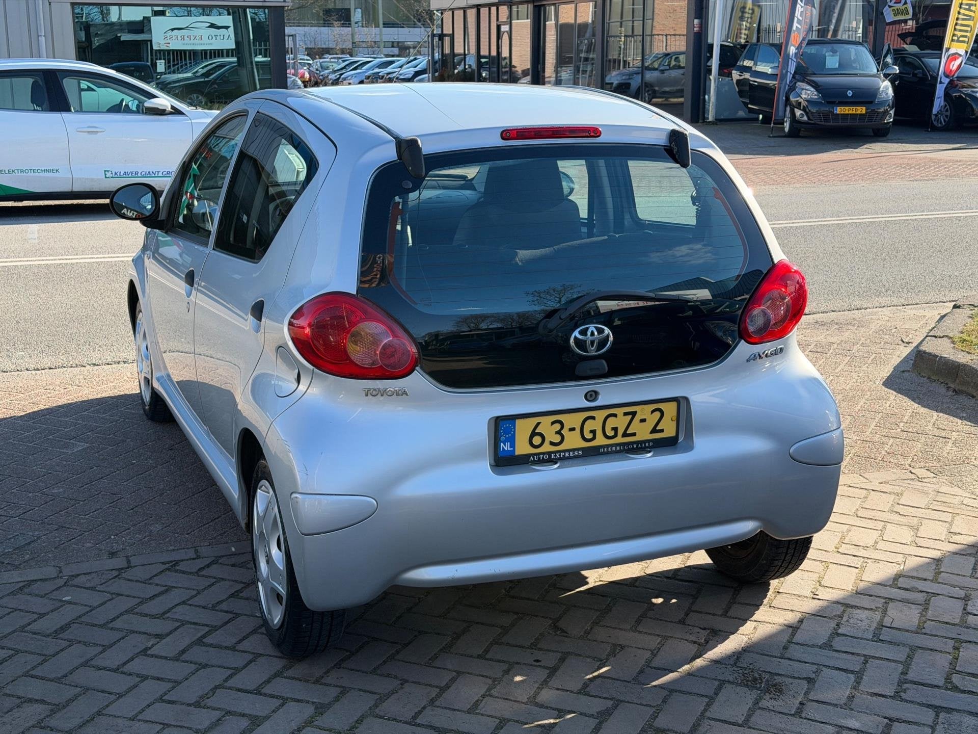 Toyota Aygo 1.0-12V/stuurbekrachtiging/Navi/Carplay/Nap/Apk/, Gebruikt, 4 stoelen, 68 pk, Origineel Nederlands