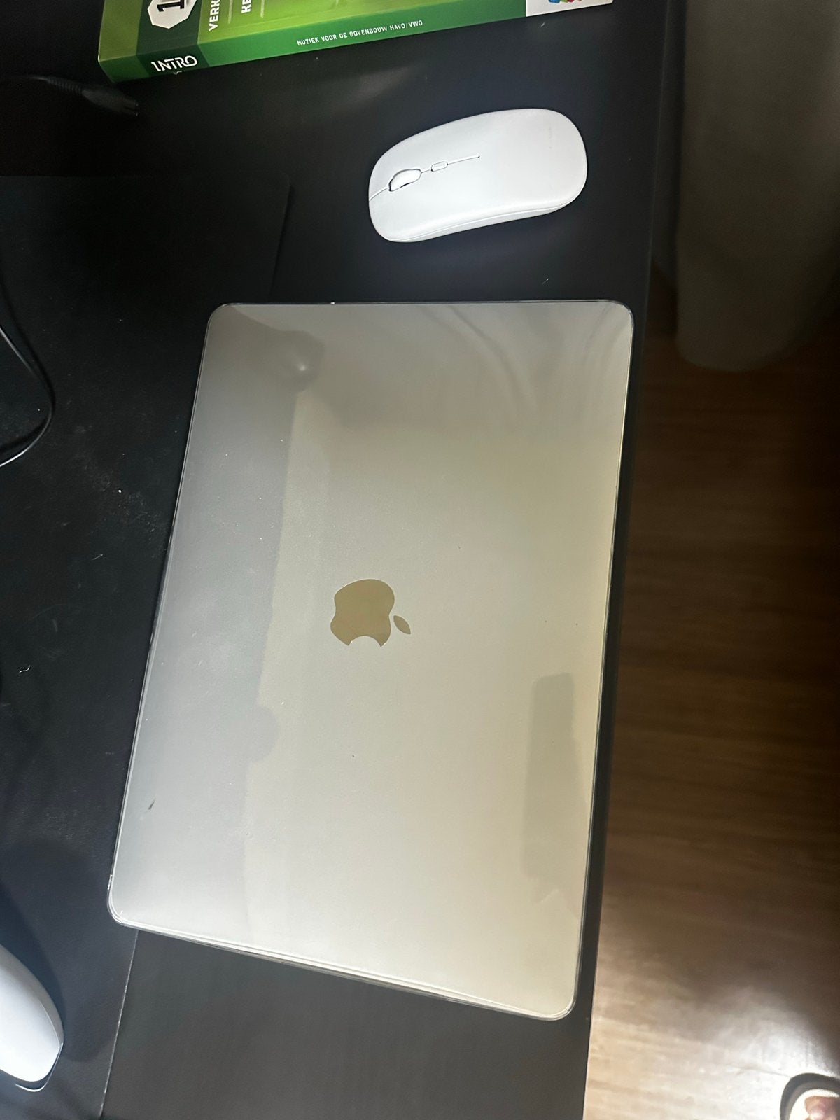 MacBook Pro 13-inch 2020 - Intel Core i7, 16GB RAM, 2 tot 3 Ghz, Qwerty, 13 inch, Zo goed als nieuw