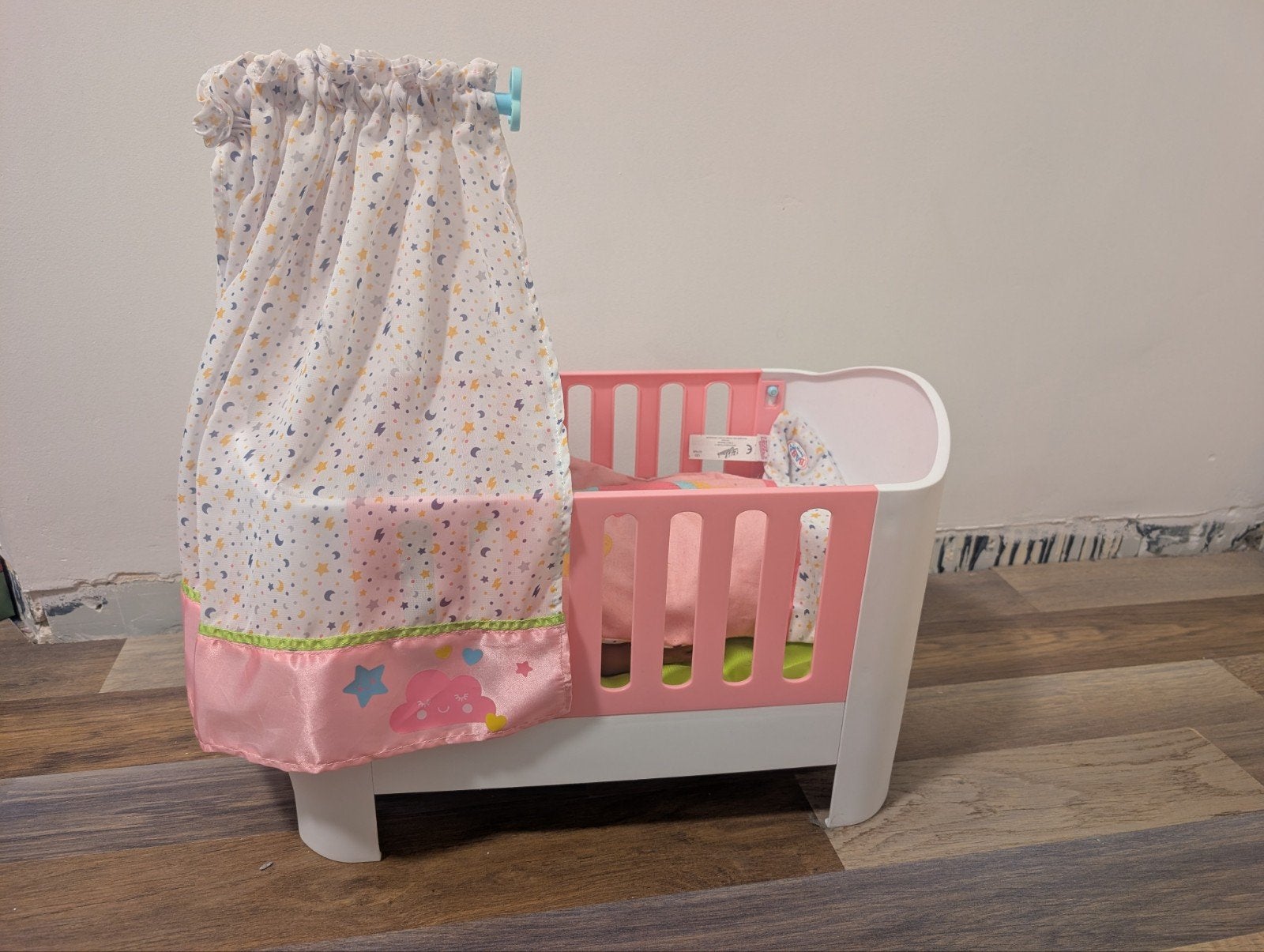 Baby Born bedje met pop en accessoires, Ophalen, Zo goed als nieuw, Babypop