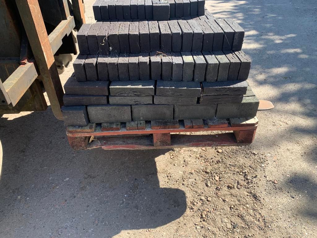 Zwarte rodruza metselstenen - ca. 200 stuks, Doe-het-zelf en Verbouw, Metselstenen, Ophalen, Gebruikt, Bakstenen