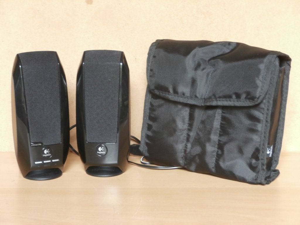 Logitech's S-150 2.0-stereo speaker systeem speakerset tasje, Computers en Software, Ophalen of Verzenden, Gebruikt, Audiokanaal 2