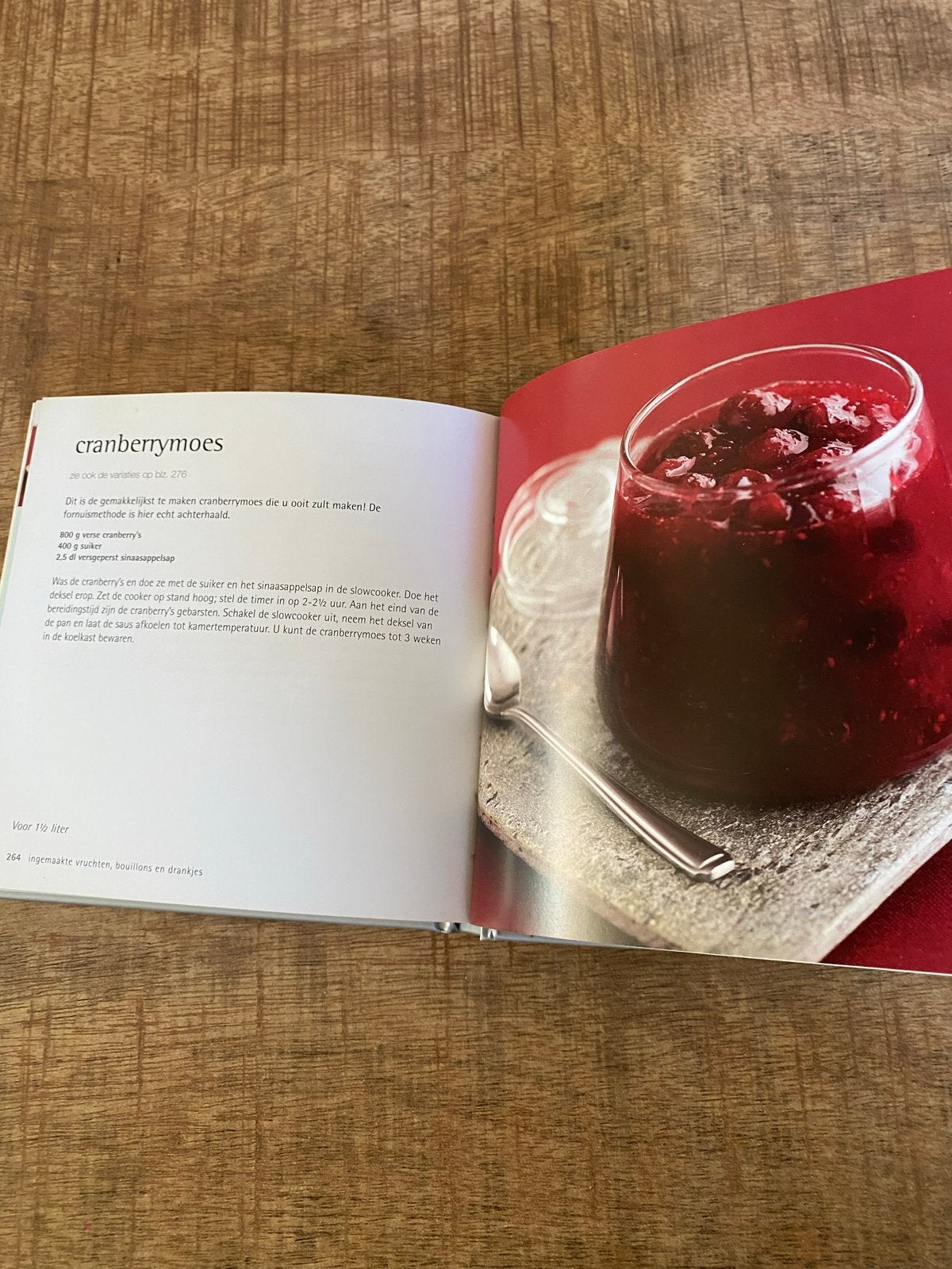500 Slowcooker Gerechten - Carol Beckerman, Ophalen of Verzenden, Zo goed als nieuw, Overige gebieden, Voorgerechten en Soepen