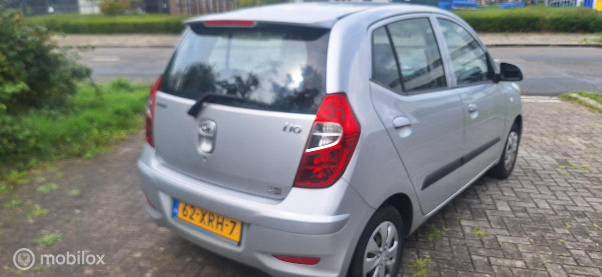 Foto 11 van Hyundai i10 1.1 i-Drive Cool