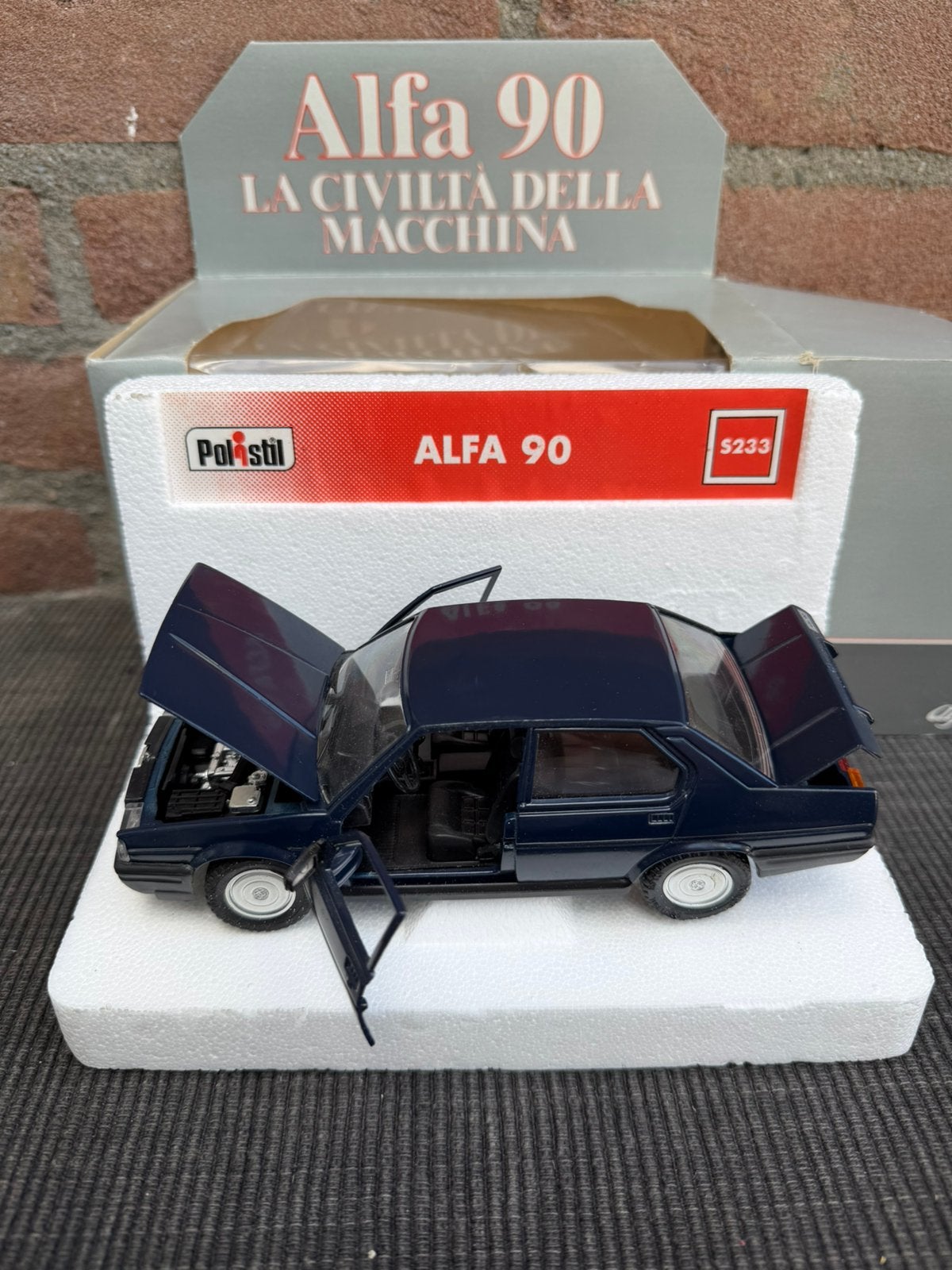 1:25 Polistil S233 Alfa Romeo Alfa 90 ** RARE**, Hobby en Vrije tijd, Modelauto's | 1:24, Ophalen of Verzenden, Zo goed als nieuw