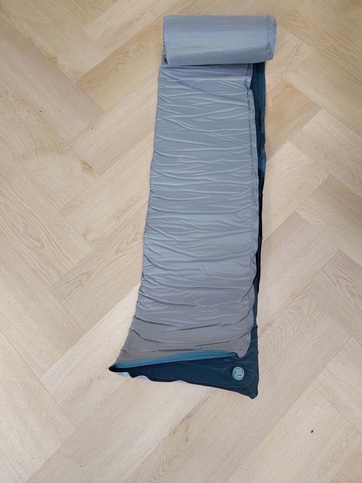 3x Decathlon zelfopblazend matras Basic 1-persoons, 60 cm, Caravans en Kamperen, Ophalen, Zo goed als nieuw, 1-persoons