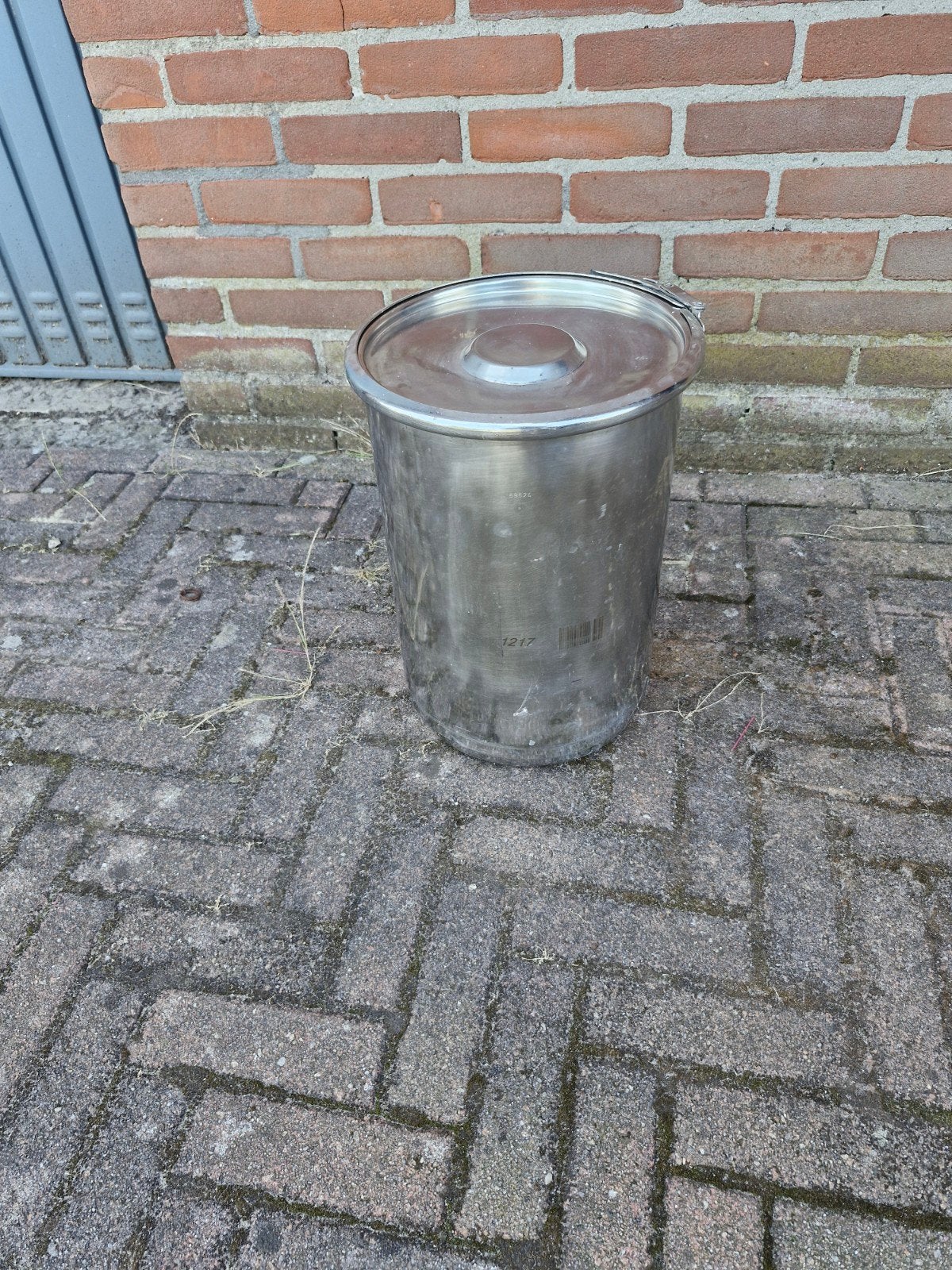 Gave dik rvs af sluitbaar ton 10 liter in zeer goede staat, Ophalen of Verzenden