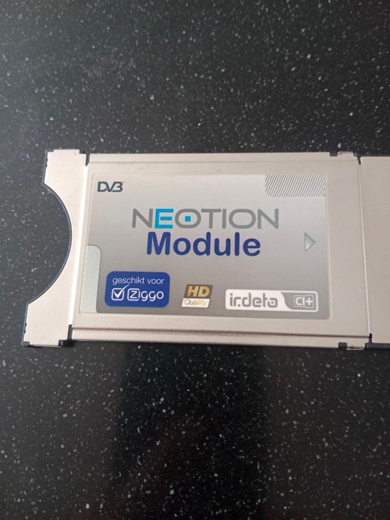 Neotion CI+ Module voor Ziggo HD Irdeto, Ophalen of Verzenden, Zo goed als nieuw, Decoder