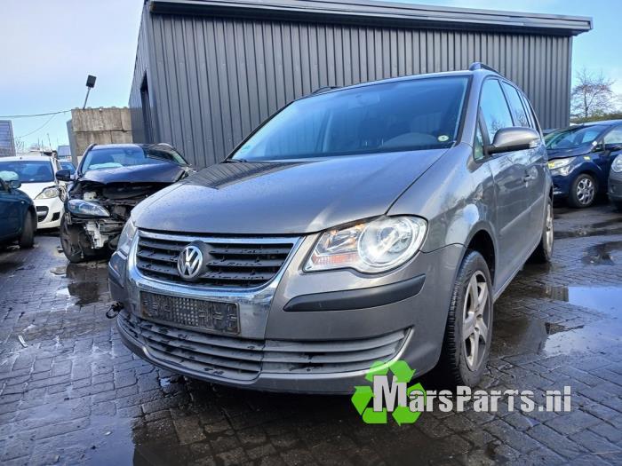 Injector (benzine injectie) van een Volkswagen Touran, Auto-onderdelen, Gebruikt, -, Volkswagen, -