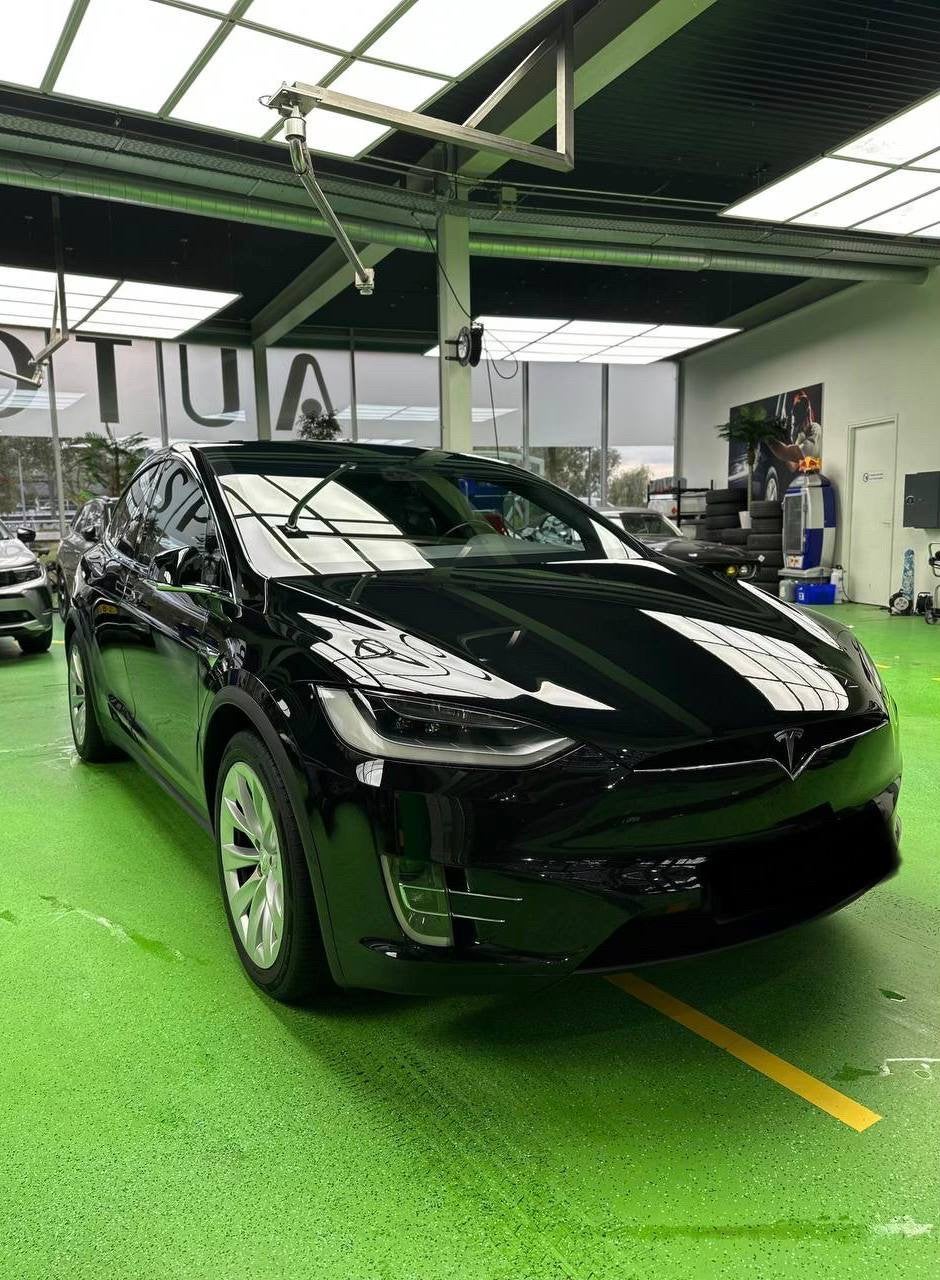 Tesla Model X 2018 Zwart, Auto's, Tesla, Automaat, Model X, 2433 kg, 137 €/maand