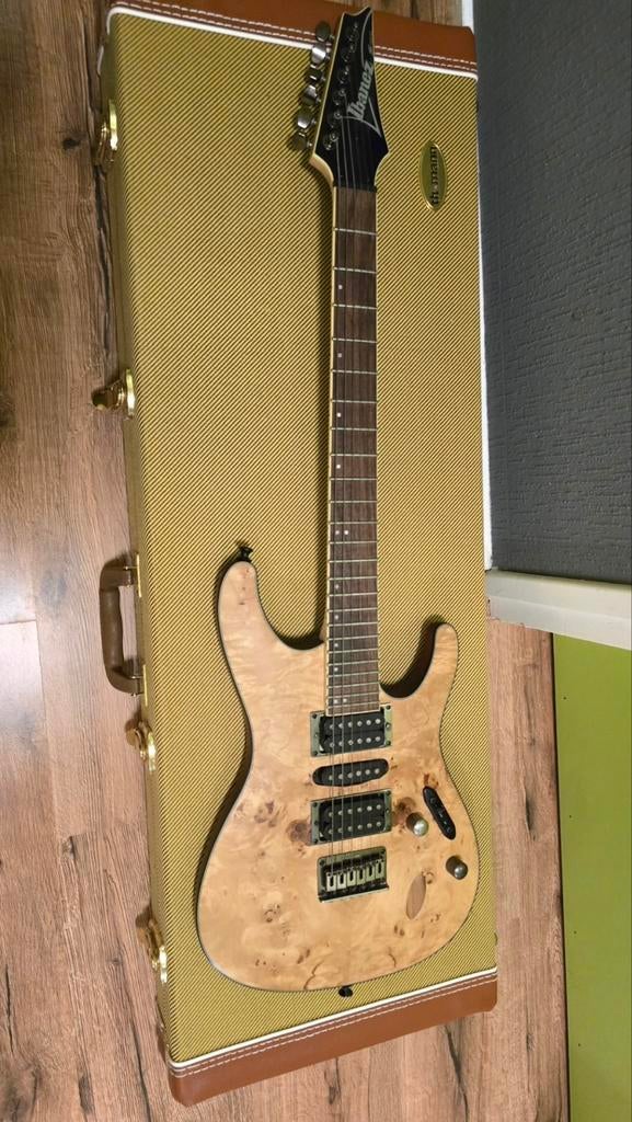 Ibanez S771PB-NTF met pedalen, versterker en cabinet, Muziek en Instrumenten, Ophalen, Ibanez, Met versterker, Zo goed als nieuw