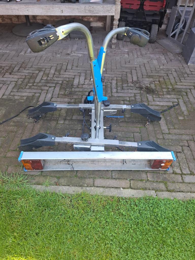 Stevige trekhaak fietsendrager voor 2 fietsen, Ophalen, 2 fietsen, Gebruikt, Trekhaakdrager