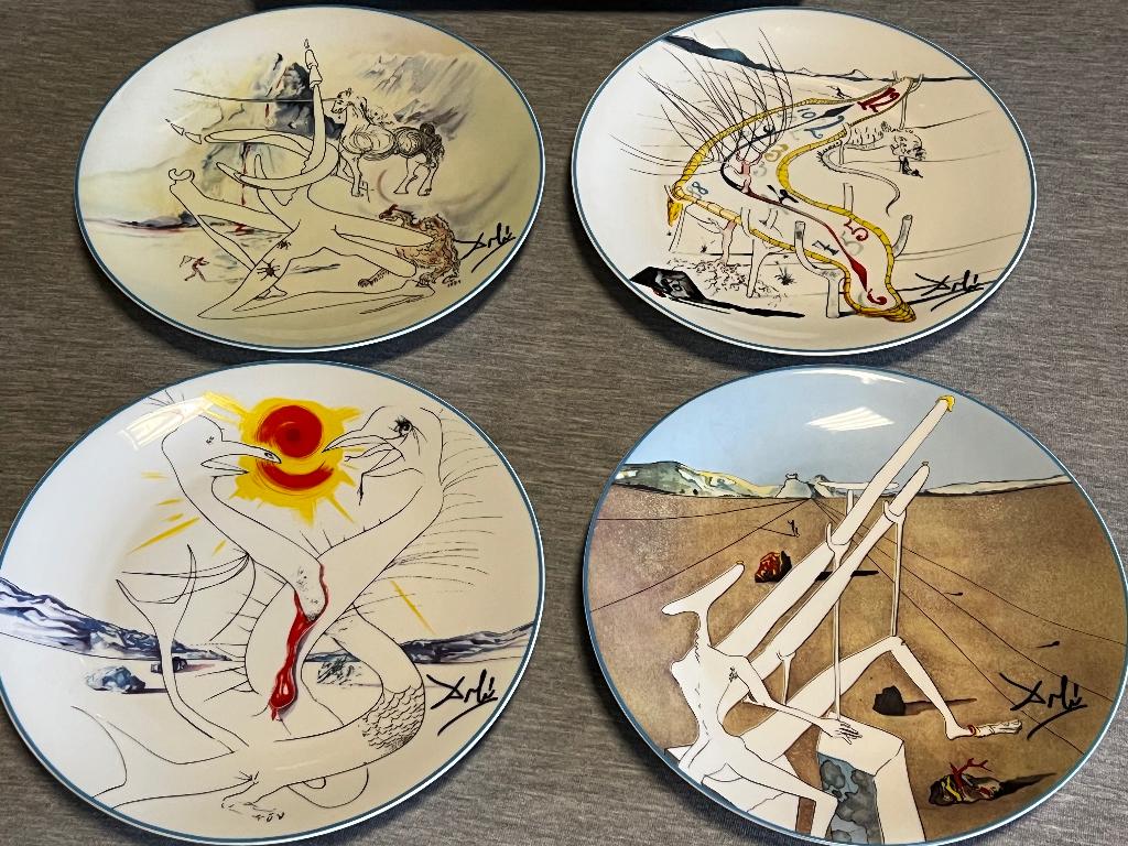 4x Salvador Dali Le Conquete du Cosmos Limoges Sierborden, Antiek en Kunst, Ophalen of Verzenden