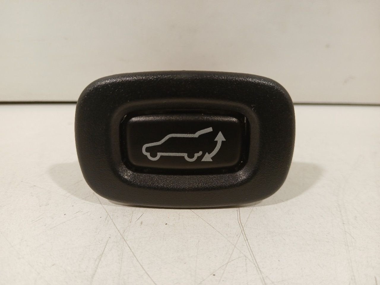 Kofferdeksel schakelaar Mitsubishi Outlander, Auto-onderdelen, Onderdelen@venauto.nl, Van der Ven Autorecycling B.V., Gebruikt