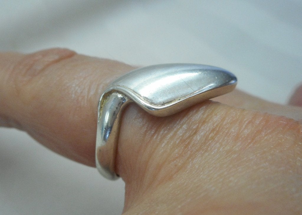Zilveren modernist ring maat 17.75 nr.1327, Verzenden, Zo goed als nieuw, 17 tot 18, Dame