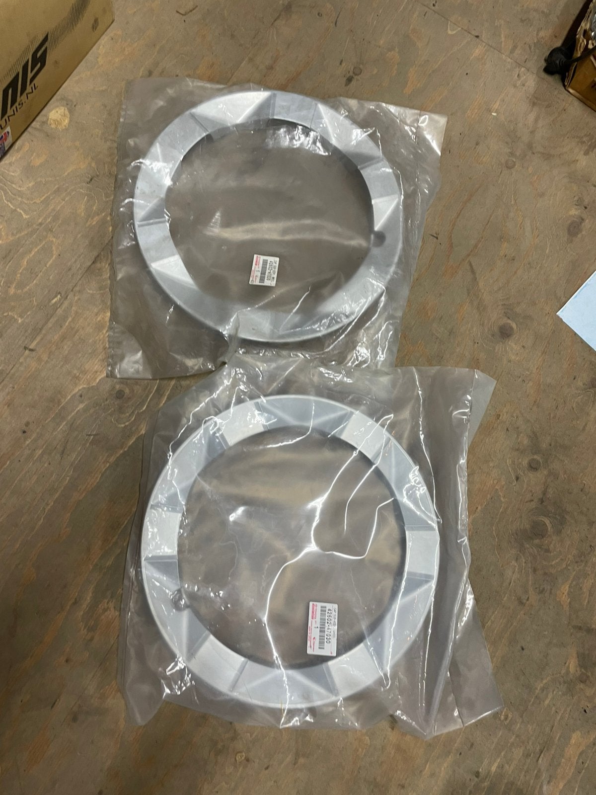 Toyota prius 2  nieuwe velg ringen 2x 42602-47030, Auto diversen, Wieldoppen, Ophalen of Verzenden, Nieuw