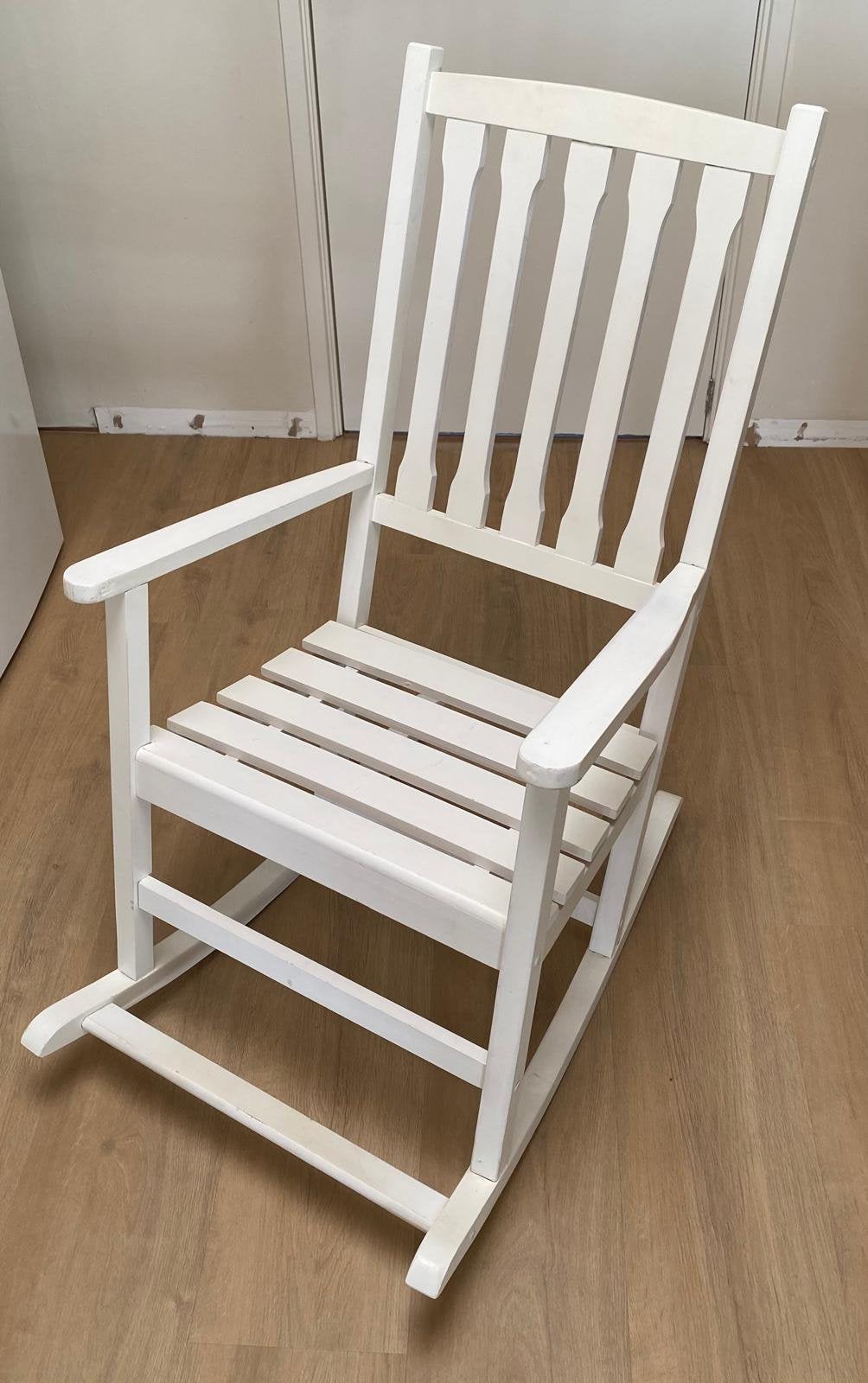 Mooie witte schommelstoel, Kinderen en Baby's, Kinderkamer | Tafels en Stoelen, Ophalen, Zo goed als nieuw, Stoel(en)