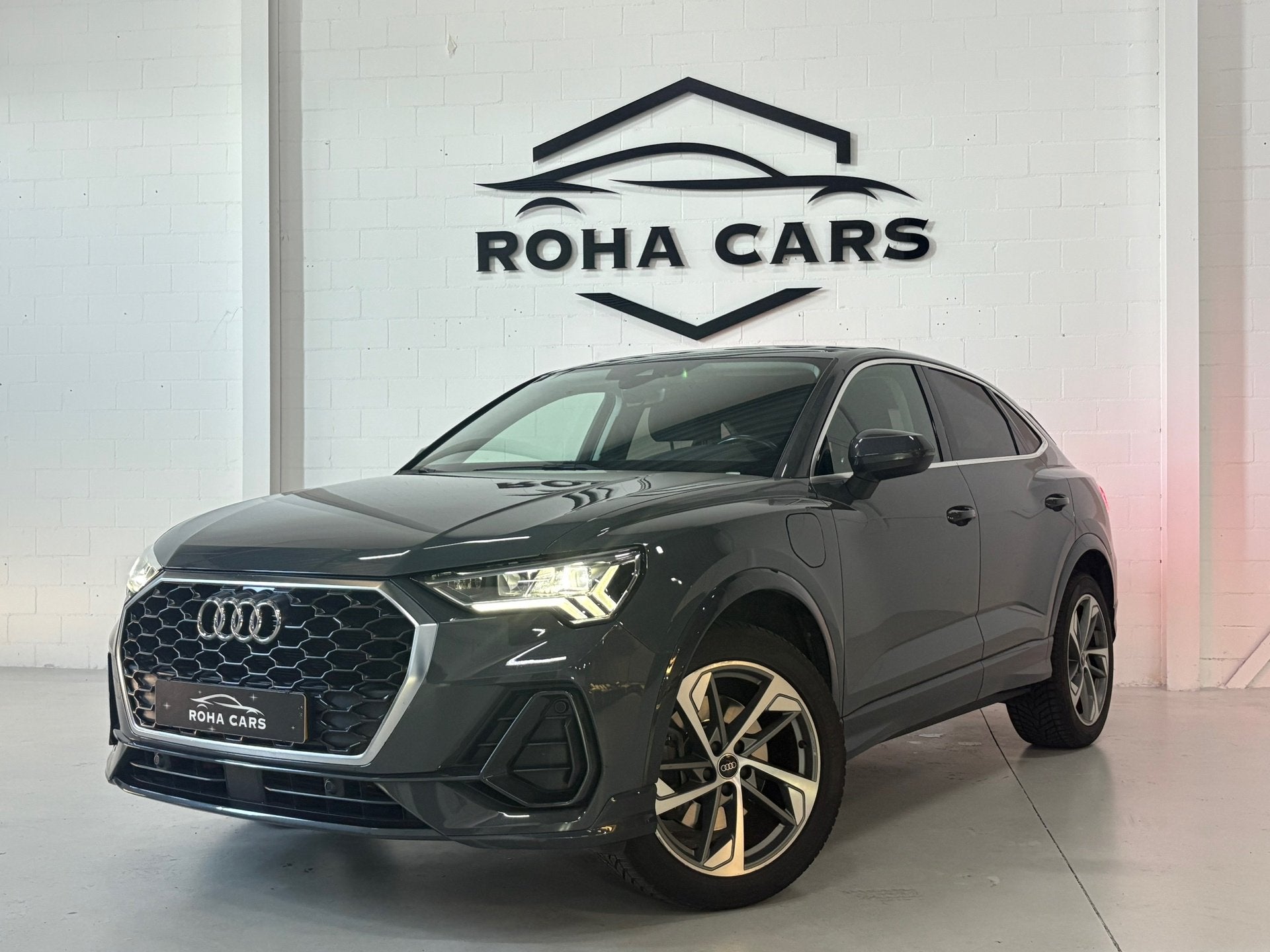 Audi Q3 Sportback 45 TFSI e S Edition, Auto's, Audi, Dealer onderhouden, Gebruikt, Euro 6, 150 pk