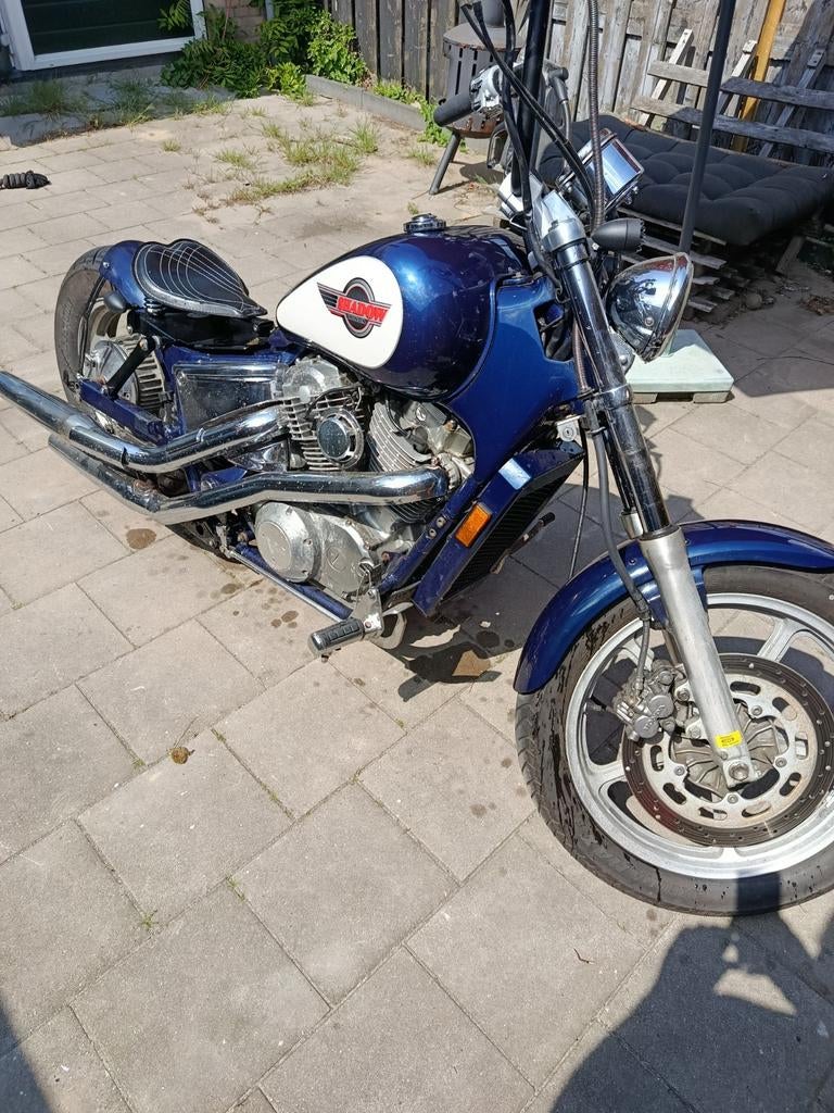 Honda Shadow VT 1100 C bobber (1991), Cardan-aandrijving, 2 cilinders, Occasion, Particulier