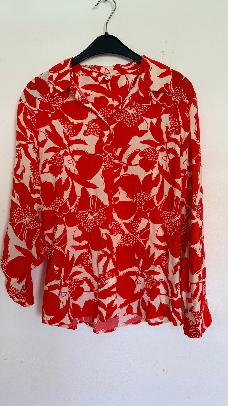 Hema blouse met bloemenprint - rood/creme, Ophalen of Verzenden, Zo goed als nieuw, Maat 36 (S), Rood
