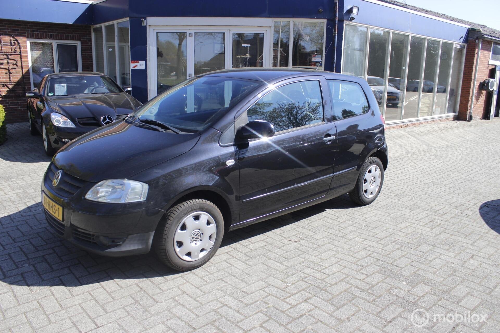 Volkswagen Fox 1.4 Trendline, nieuwe apk, Voorwielaandrijving, 15 km/l, 4 stoelen, Zwart