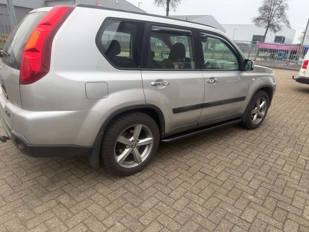 Nissan X-Trail 2008-2010 Sidebars met rvs trede zwart, Niet ingevuld, Nieuw, Niet ingevuld, Ophalen