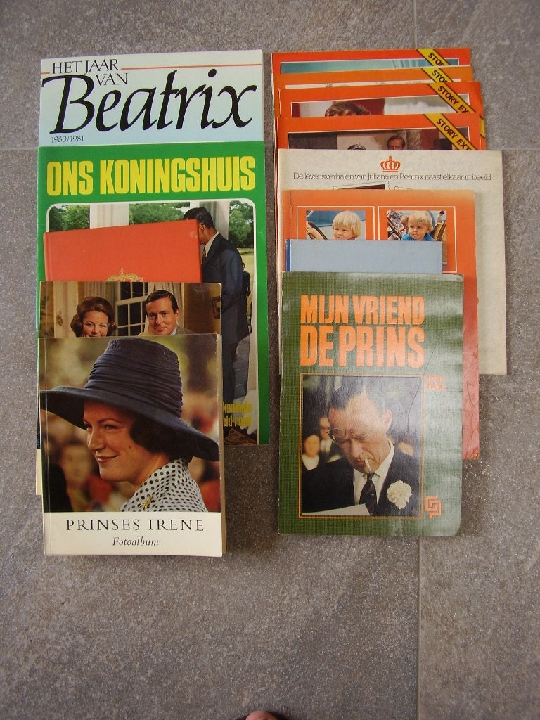 Boeken koninklijk huis, Ophalen of Verzenden, Zo goed als nieuw, Tijdschrift of Boek