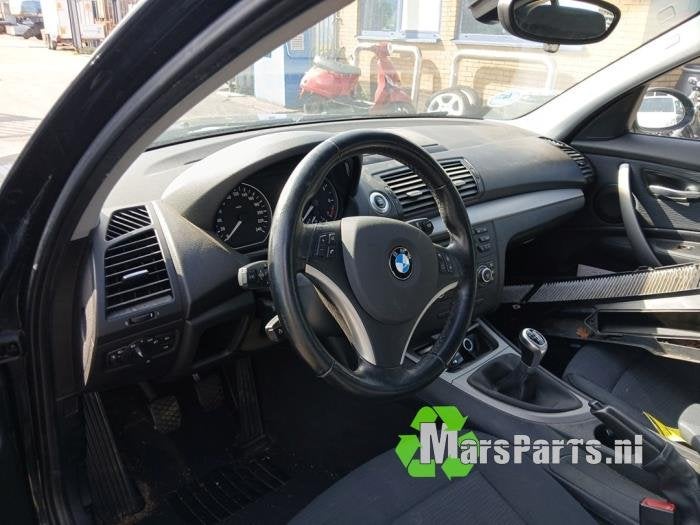 Radio CD Speler van een BMW 1-Serie, Gebruikt, -, -, Ophalen of Verzenden