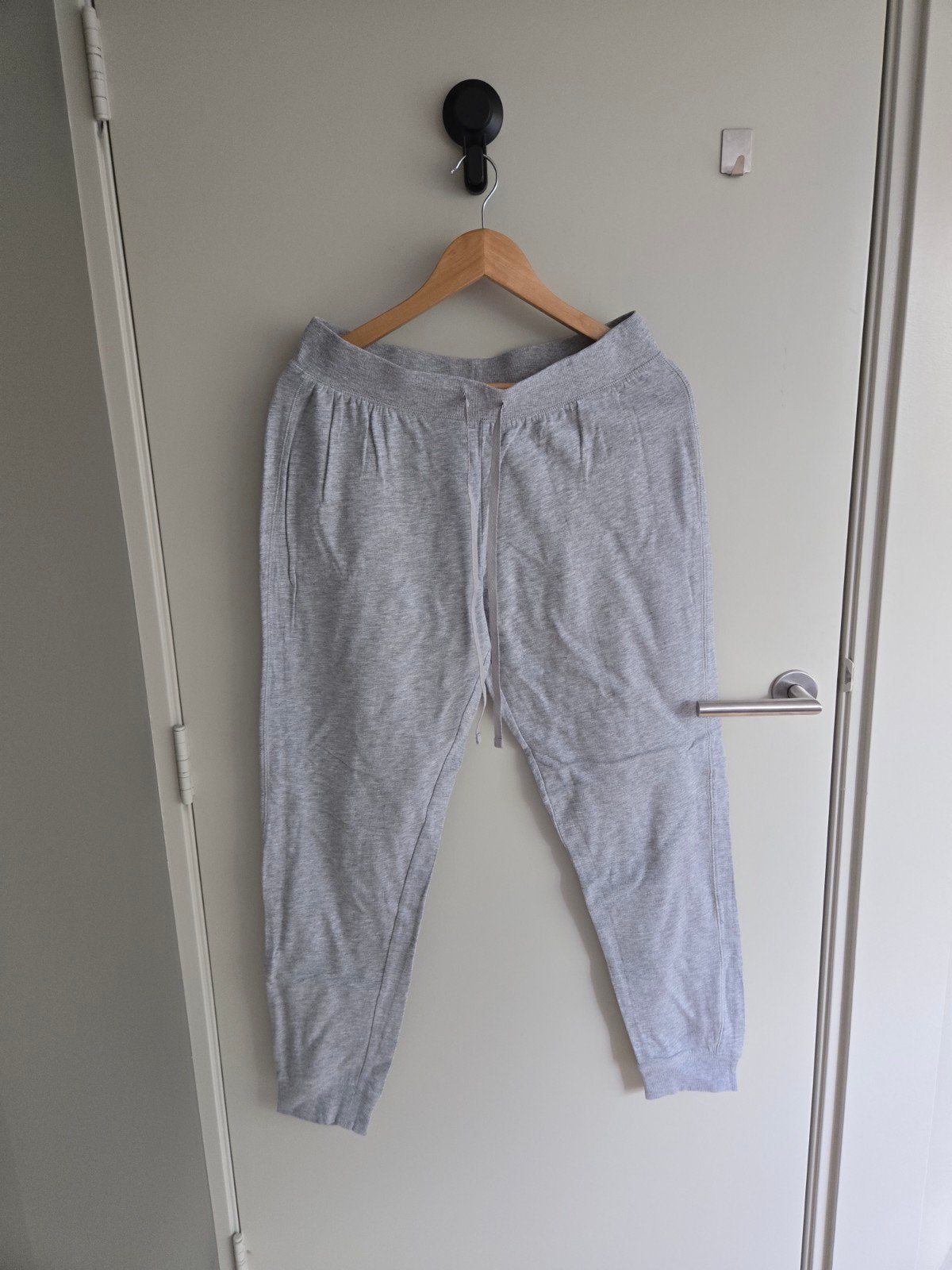 Hema Love to Relax Joggingbroek Maat M, Maat 38/40 (M), Ophalen of Verzenden, Zo goed als nieuw, Grijs