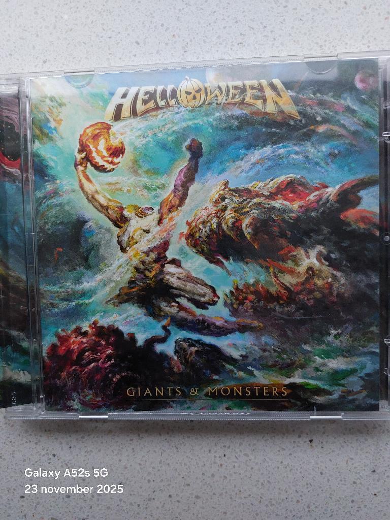 Helloween - Giants &  Monsters, Ophalen of Verzenden, Zo goed als nieuw