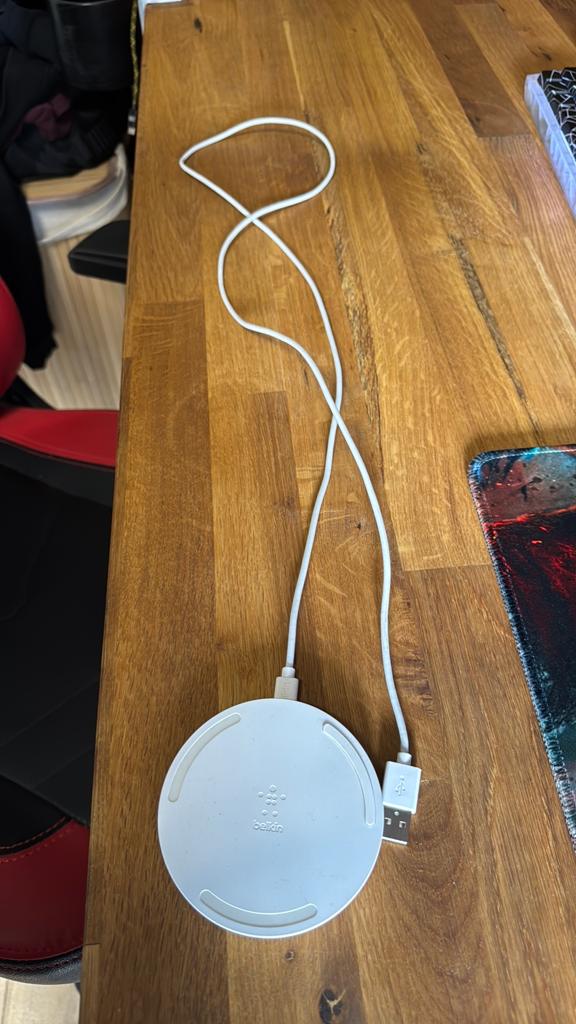 Belkin wireless charger, Ophalen, Zo goed als nieuw, Apple iPhone