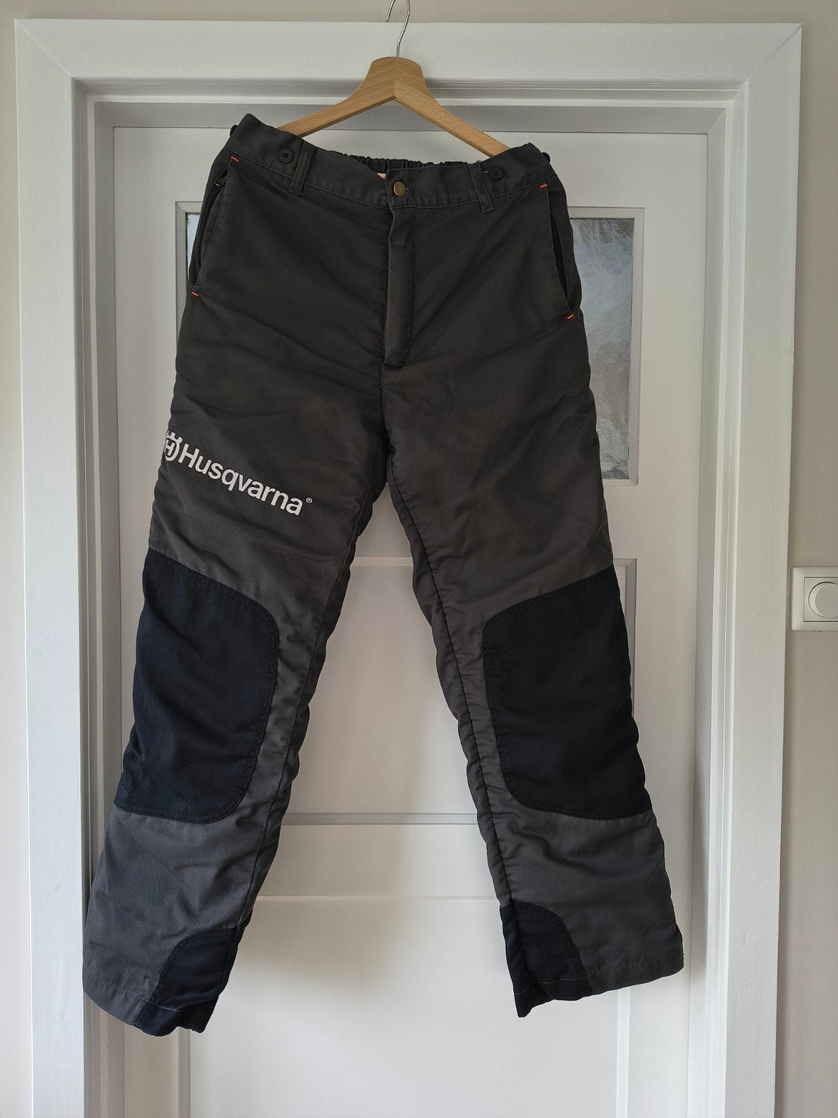 Veiligheidsbroek/zaagbroek Husqvarna Classic 50 maat 54, Doe-het-zelf en Verbouw, Ophalen, Zo goed als nieuw