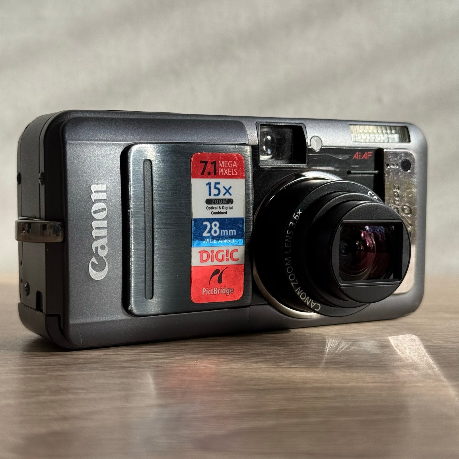 Canon PowerShot S70 7.1 MP Digitale Camera met Oplader, Ingebouwde flitser, Gebruikt, Canon, Ophalen of Verzenden