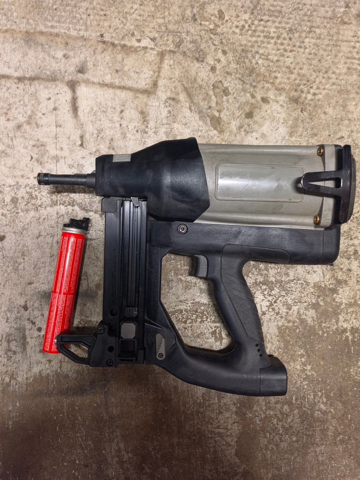 Senco 15VS2001N GT40i-SCP, gas, betonnagelmachine 15-40 mm, Doe-het-zelf en Verbouw, Ophalen of Verzenden, Gebruikt