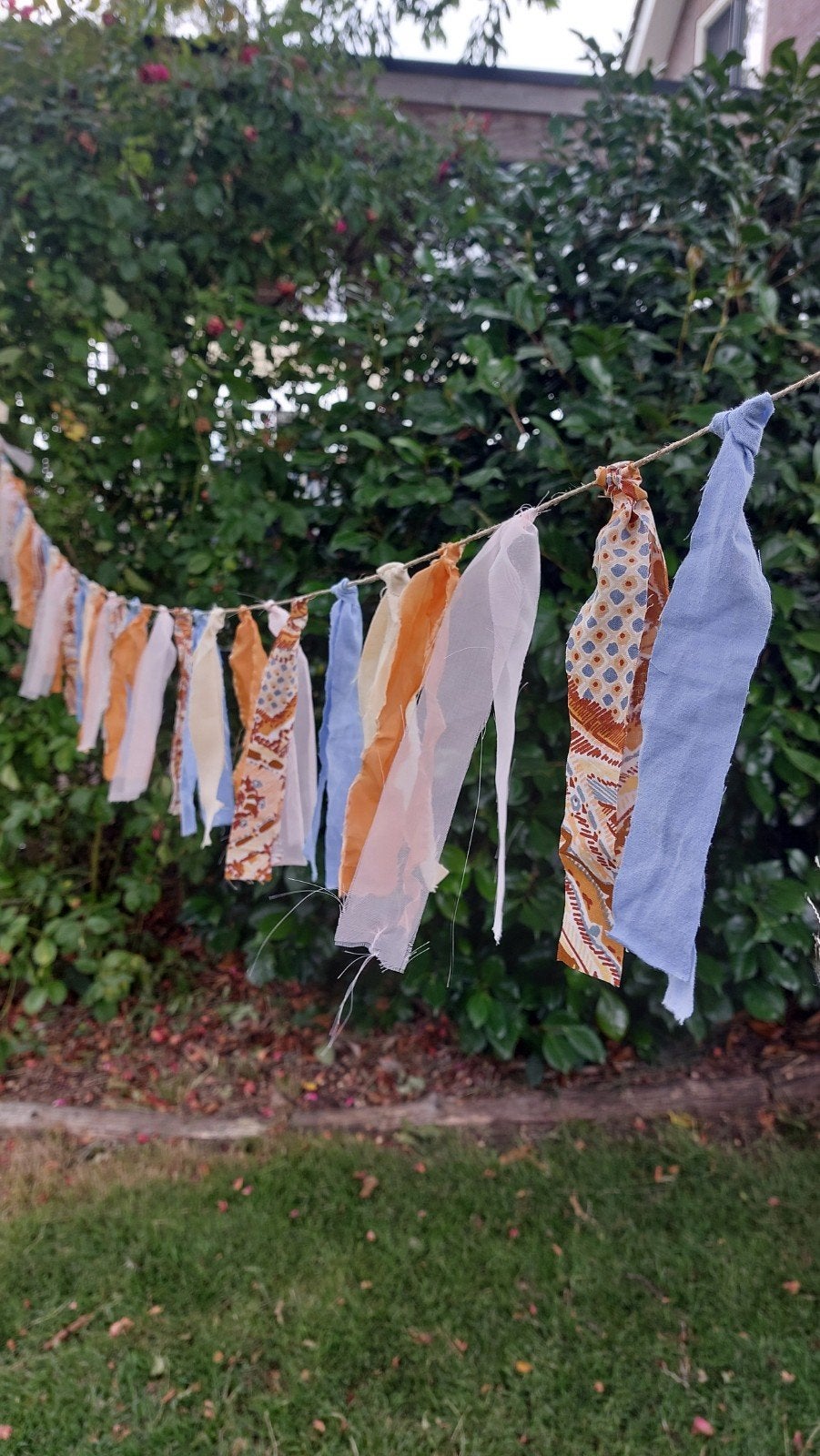 4m. lange stoffen lintjes slinger, Hobby en Vrije tijd, Feestartikelen, Ophalen of Verzenden, Nieuw, Versiering