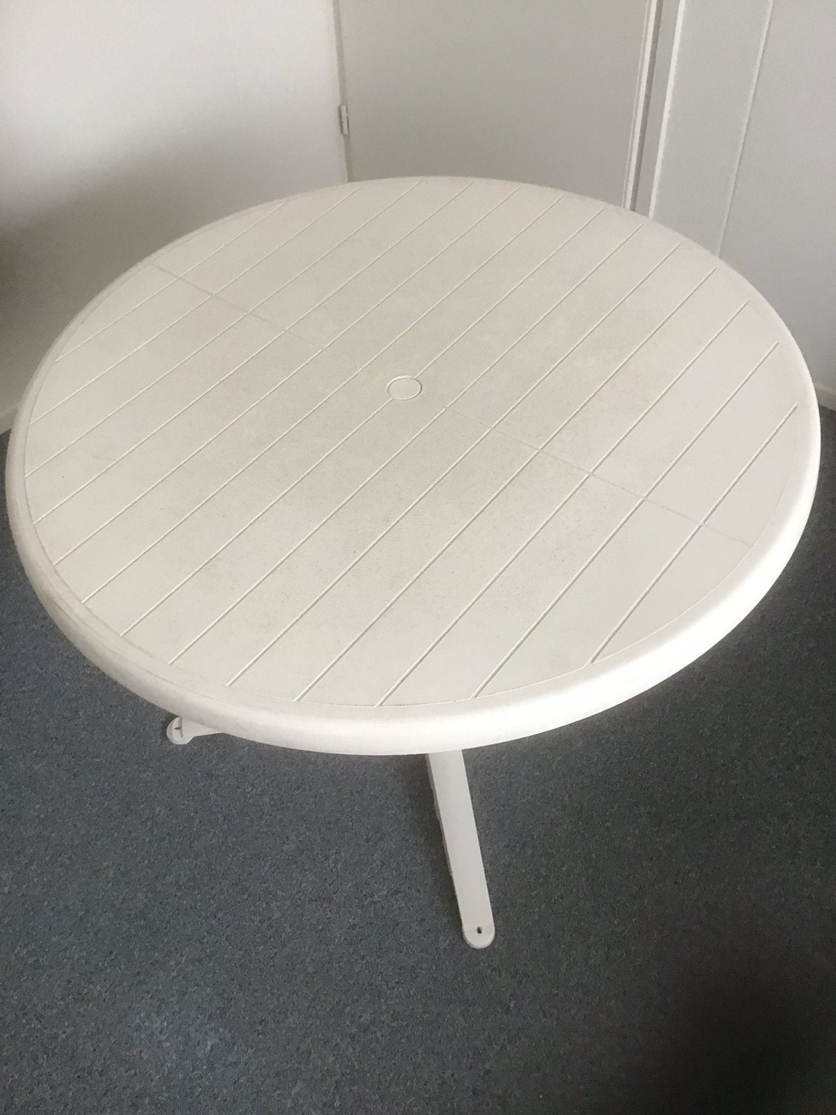 Witte tuintafel, Ophalen, Gebruikt, Rond, Kunststof
