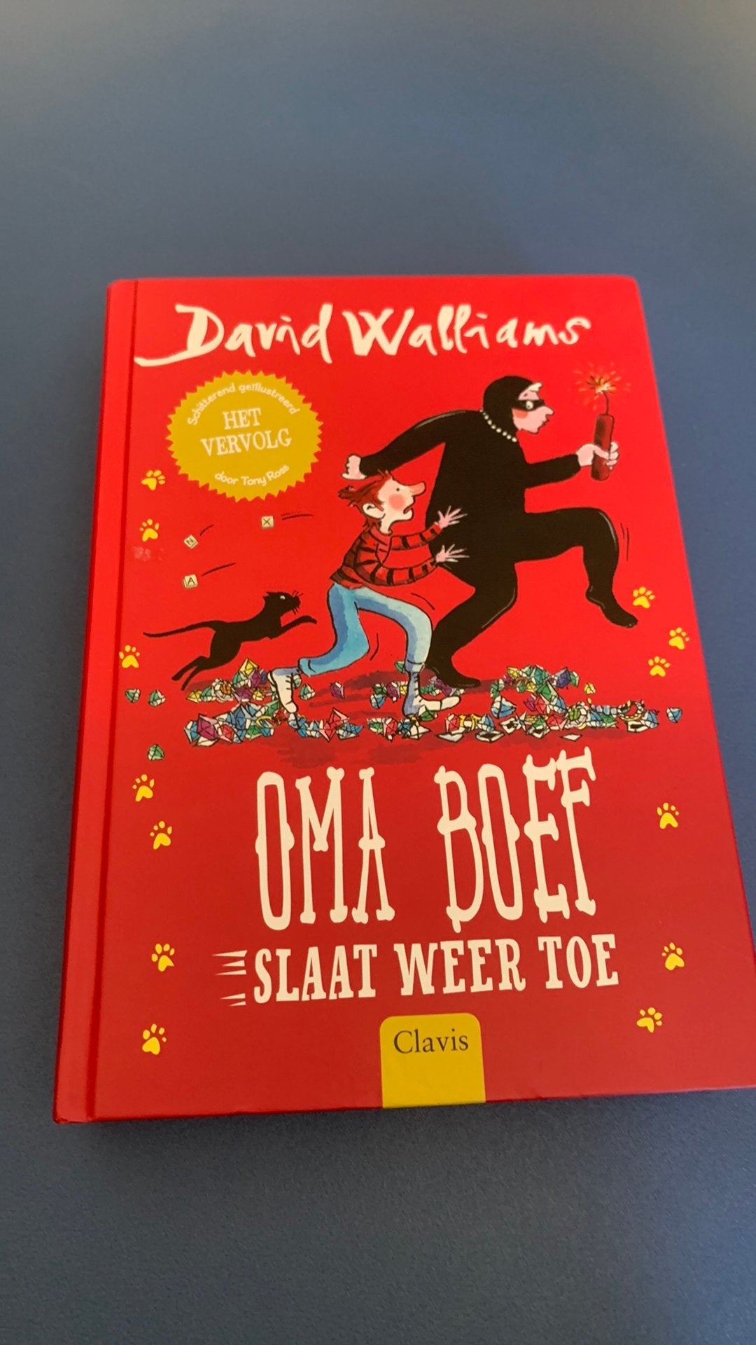 Oma boef, Ophalen of Verzenden, Zo goed als nieuw, Fictie algemeen