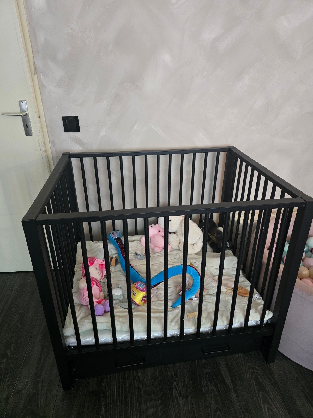 Europe Baby Robin II Box Met Lade Mat Zwart, Ophalen, Gebruikt, Vierkant, In hoogte verstelbaar