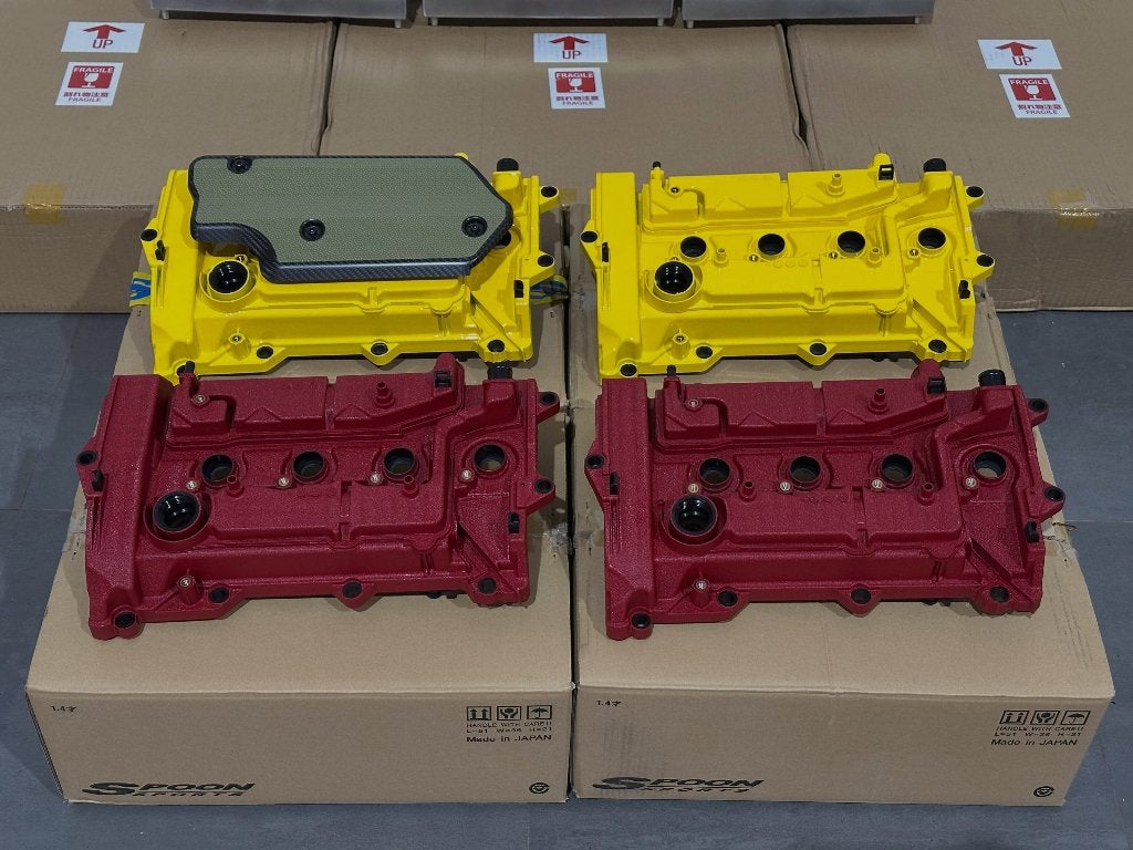 Spoon Valve cover + Carbon Spark Plug Cover - Prelude BF1, Auto diversen, Ophalen of Verzenden