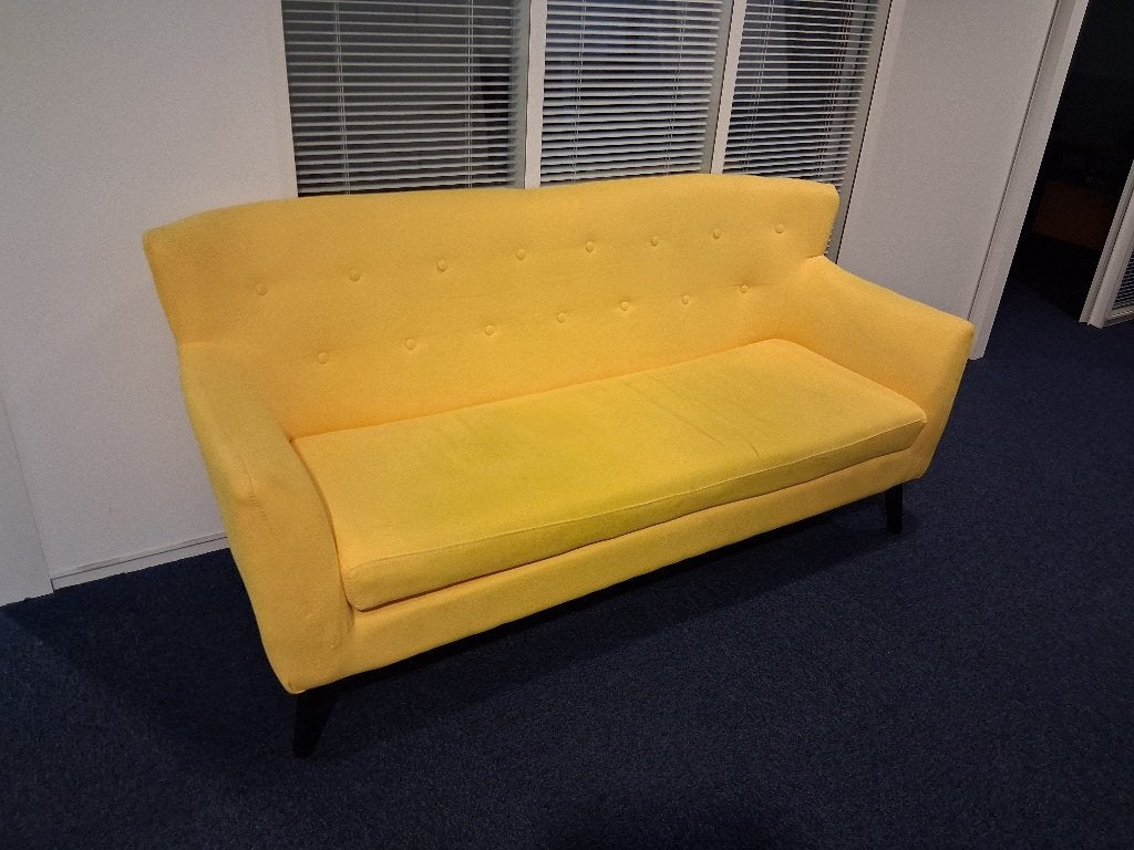 Gratis! Gave gele bank, Ophalen, Gebruikt, Driepersoons, 75 tot 100 cm