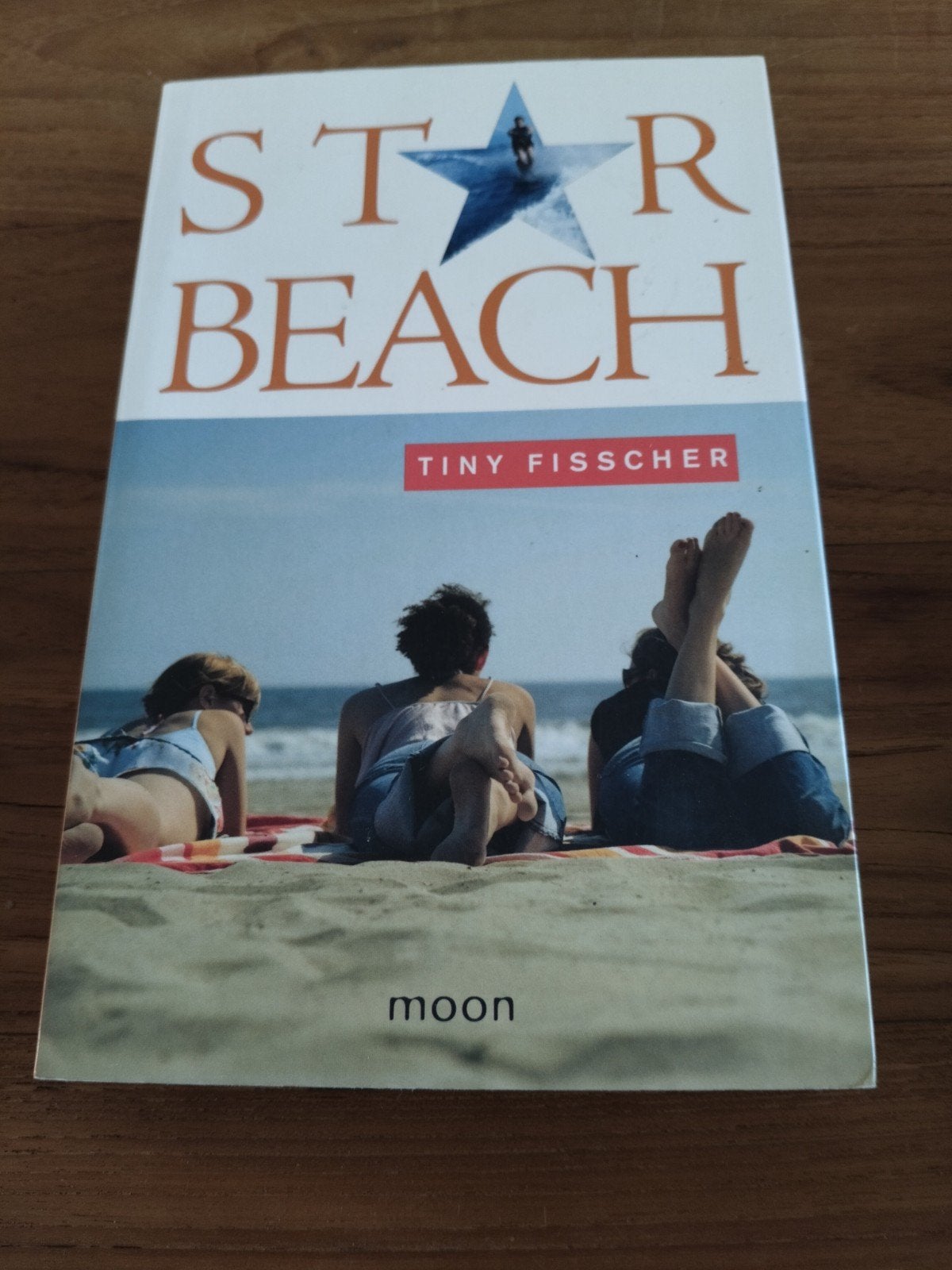 Star Beach - Tiny Fisscher (roman), Boeken, Ophalen, Zo goed als nieuw, Tiny Fisscher