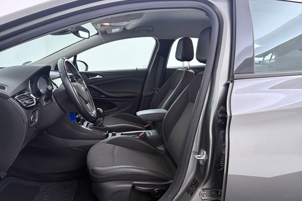 Opel Astra Sports Tourer 1.4 Innovation | Trekhaak | 150 PK, Voorwielaandrijving, Gebruikt, 4 cilinders, 150 pk
