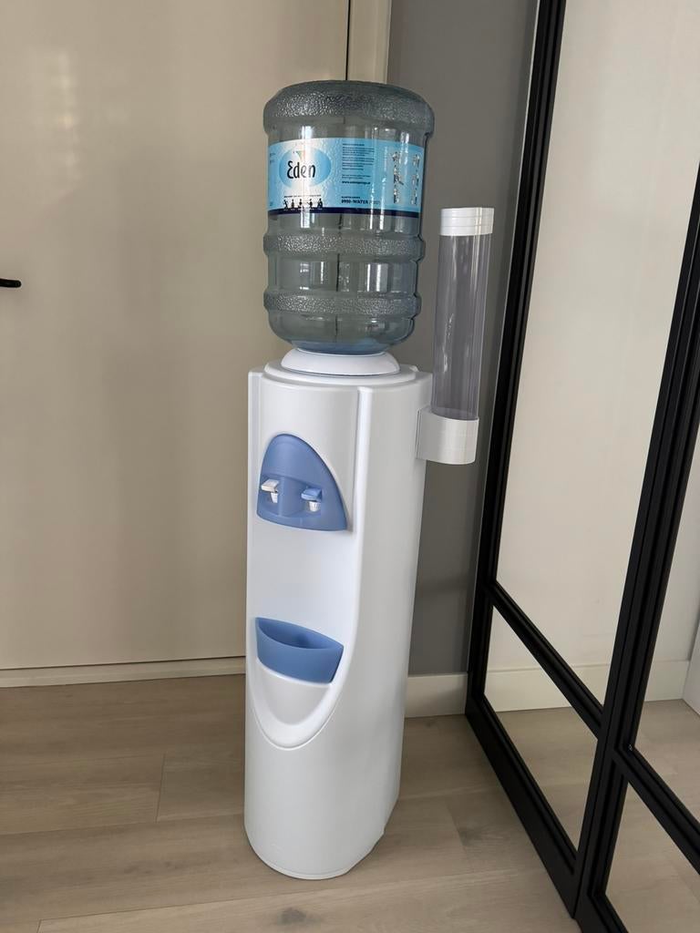 Witte oasis watercooler/waterkoeler, Ophalen of Verzenden, Zo goed als nieuw