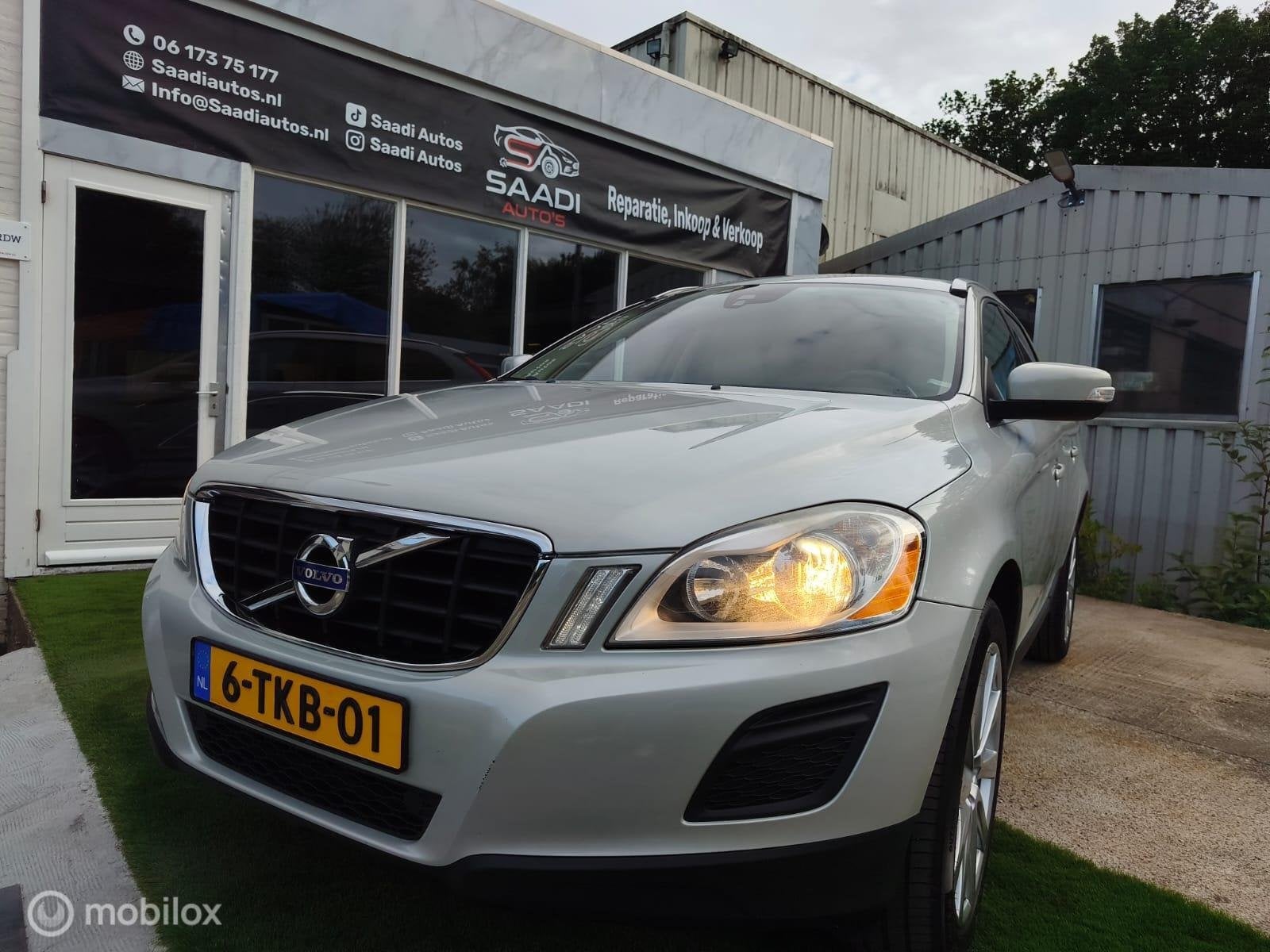 Volvo XC60 2.0 T5 Summum, Euro 5, Gebruikt, 4 cilinders, Leder